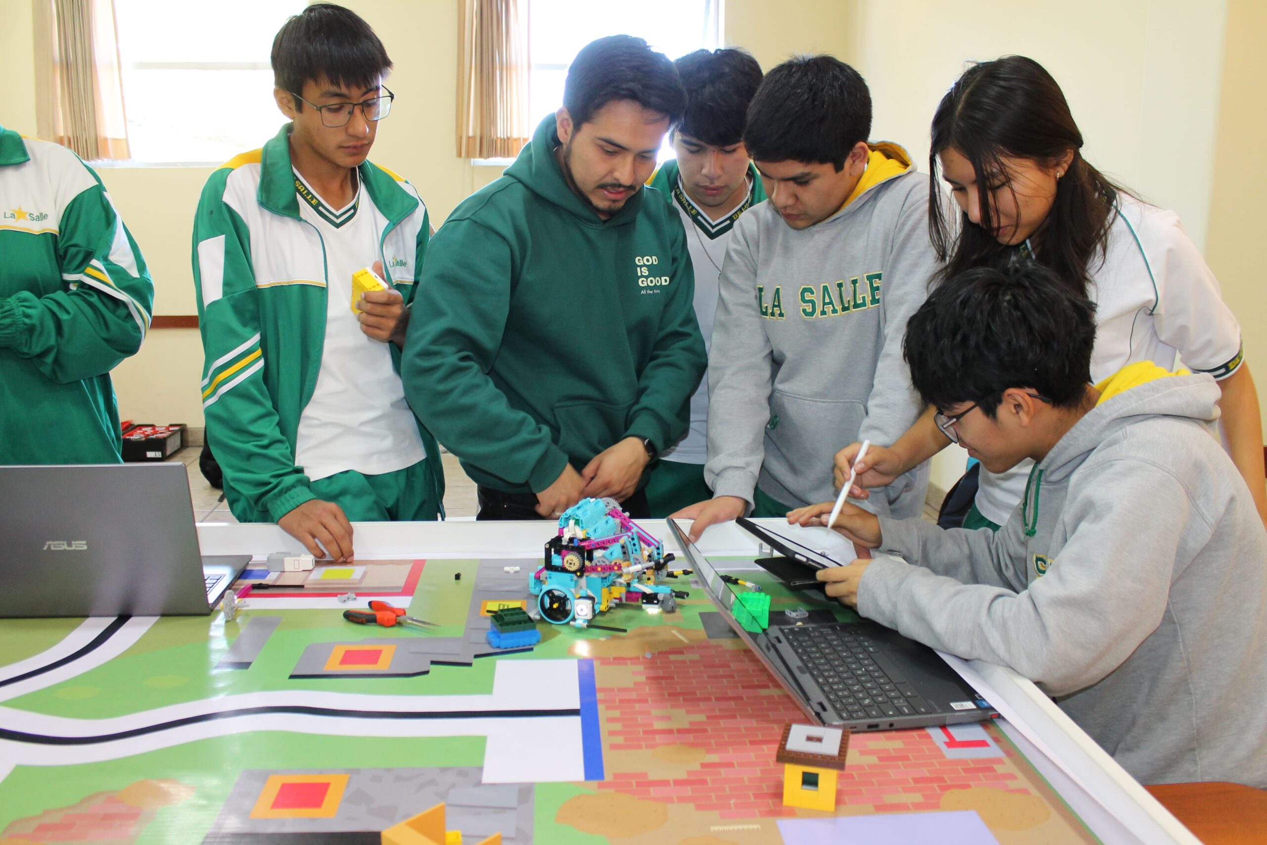 Experiencia educativa en el Colegio La Salle Arequipa.